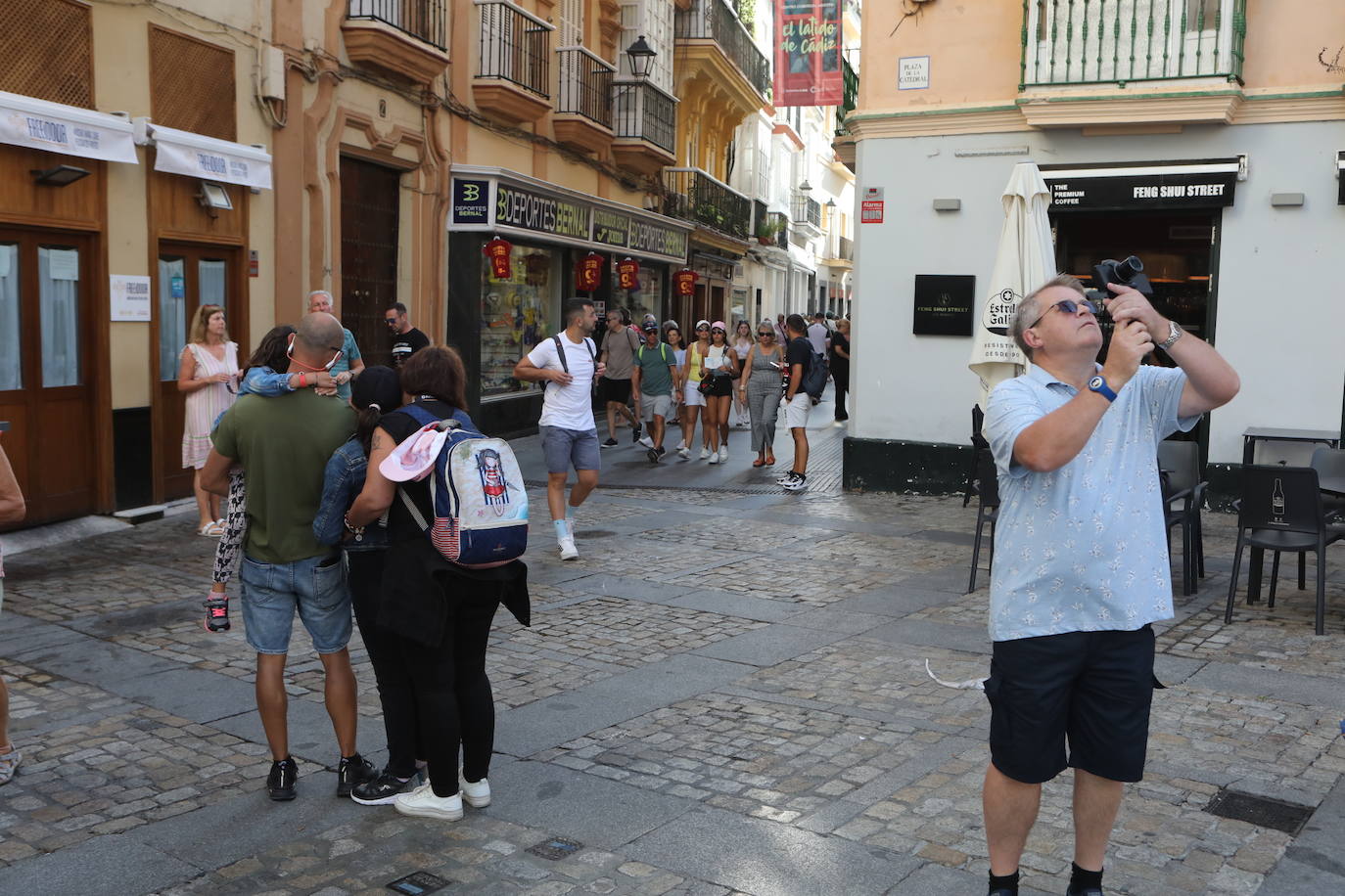 Fotos: Desembarco masivo de turistas en Cádiz con más de 9.200 cruceristas