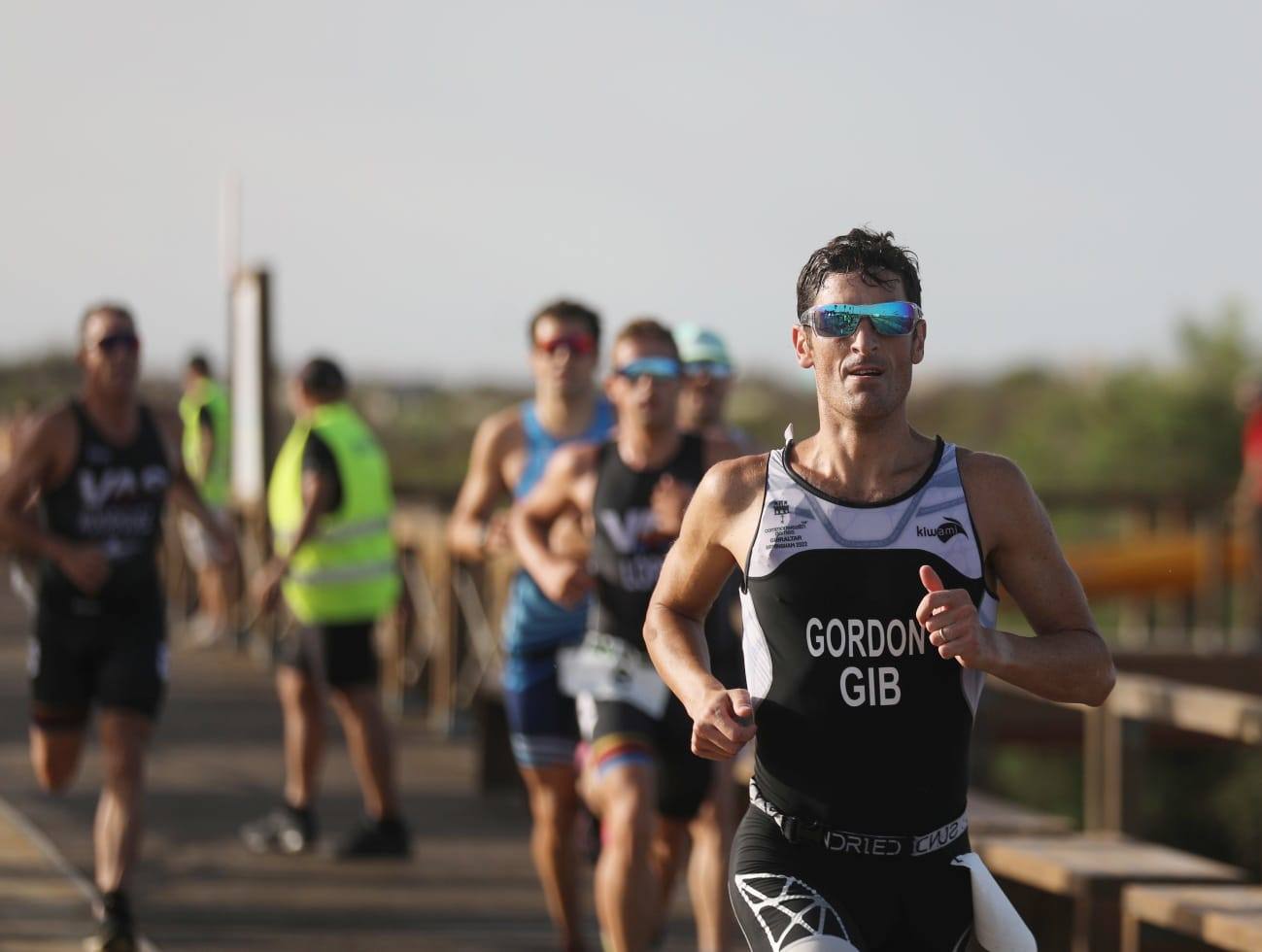 Fotos: ¿Has participado en el V Triatlón Ciudad de San Fernando? 750 metros a nado, 20 kilómetros en bici y 5 kilómetros de carrera