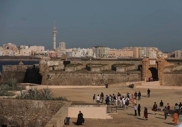 Gran pasacalles de Cádiz Fenicia este viernes: horario y recorrido