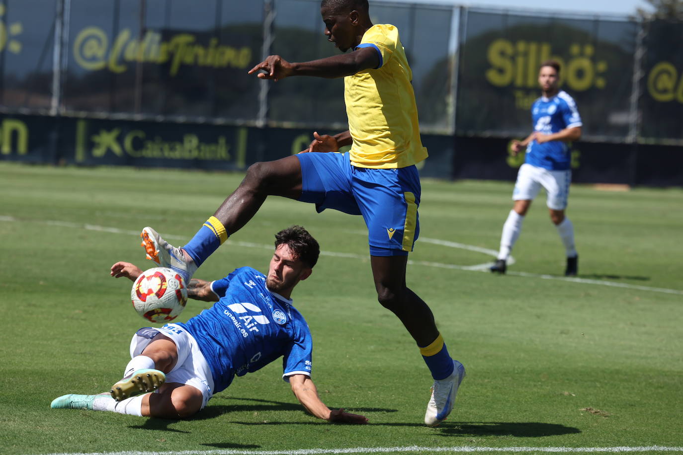 Fotos: Así ha sido el partido Cádiz CF Mirandilla - Xerez DFC