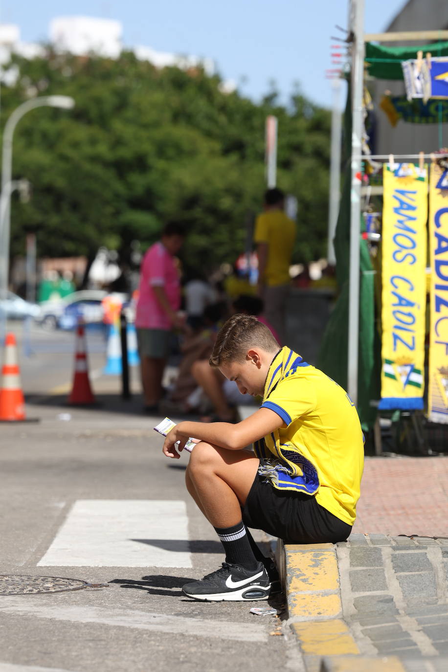 Fotos: ambiente en la previa del partido Cádiz CF-Racing de Ferrol