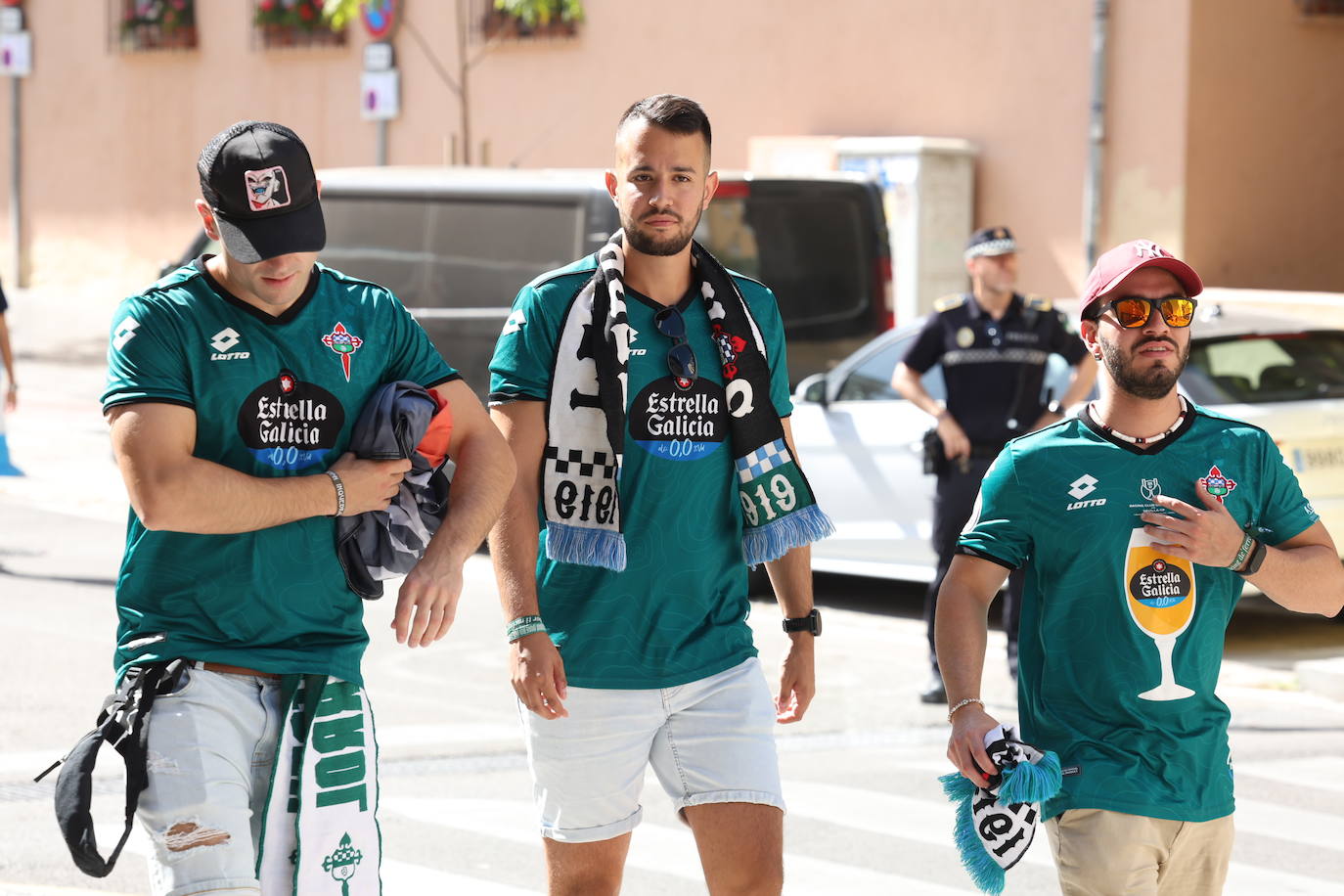 Fotos: ambiente en la previa del partido Cádiz CF-Racing de Ferrol