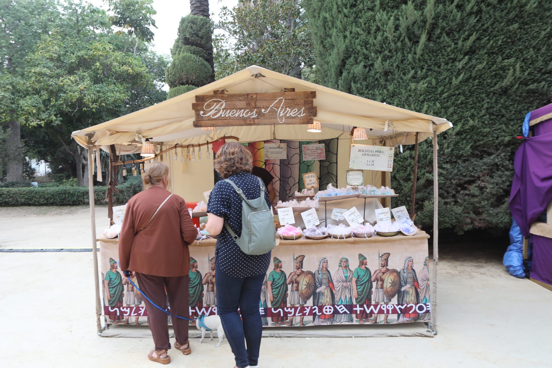 El parque Genovés ya acoge el Mercado Fenicio