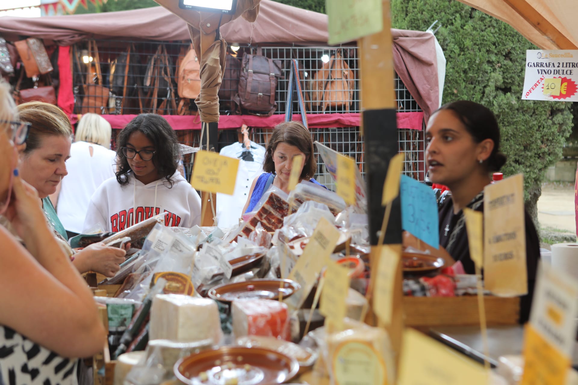 El parque Genovés ya acoge el Mercado Fenicio