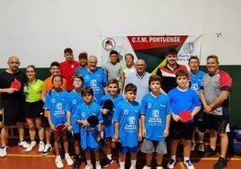 El Club Tenis de Mesa Portuense celebra en El Puerto una jornada de tecnificación para niños