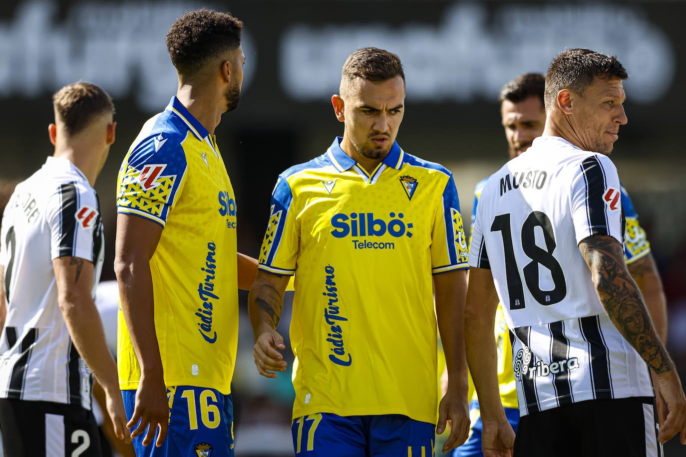 Fotos: Cartagena - Cádiz CF en el estadio de Cartagonova