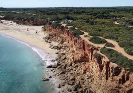 La mejor cala de Cádiz para despedir el mes de septiembre: «Menos gente, misma temperatura y más sitio»