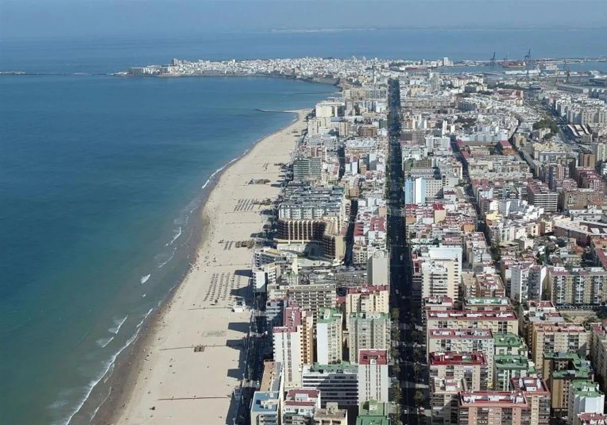 Imagen aérea de la capital gaditana.