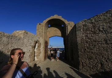 Último día para disfrutar de la exitosa reapertura del castillo de San Sebastián de Cádiz