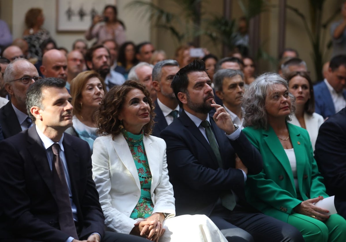 La vicepresidenta primera del Gobierno y ministra de Hacienda, María Jesús Montero, en su visita a Cádiz este viernes.