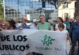 La Audiencia sólo juzgará finalmente a los acusados del caso del ecologista Clavero por uno de los delitos