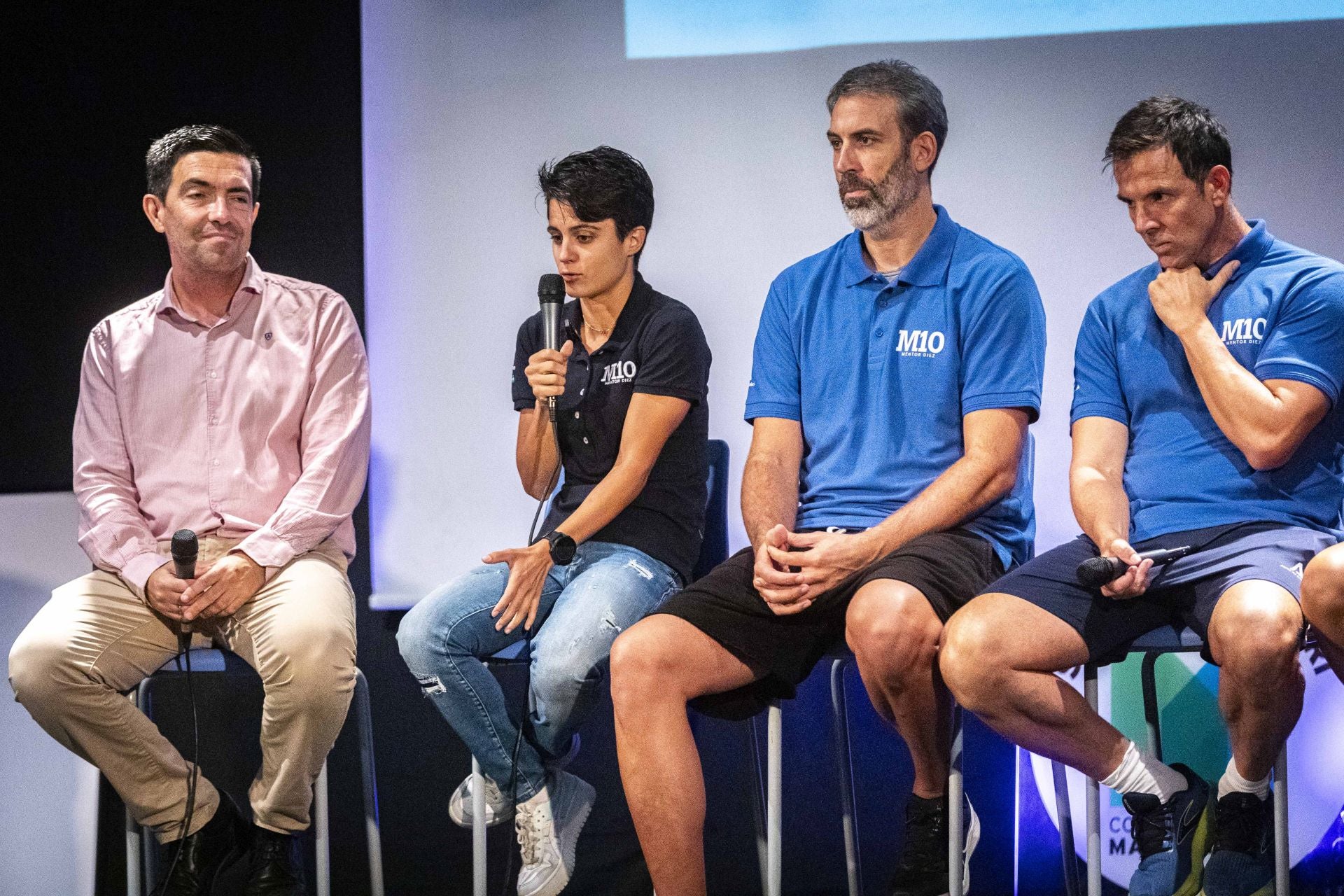 Fotos: los campeones llegan al Colegio San Felipe Neri