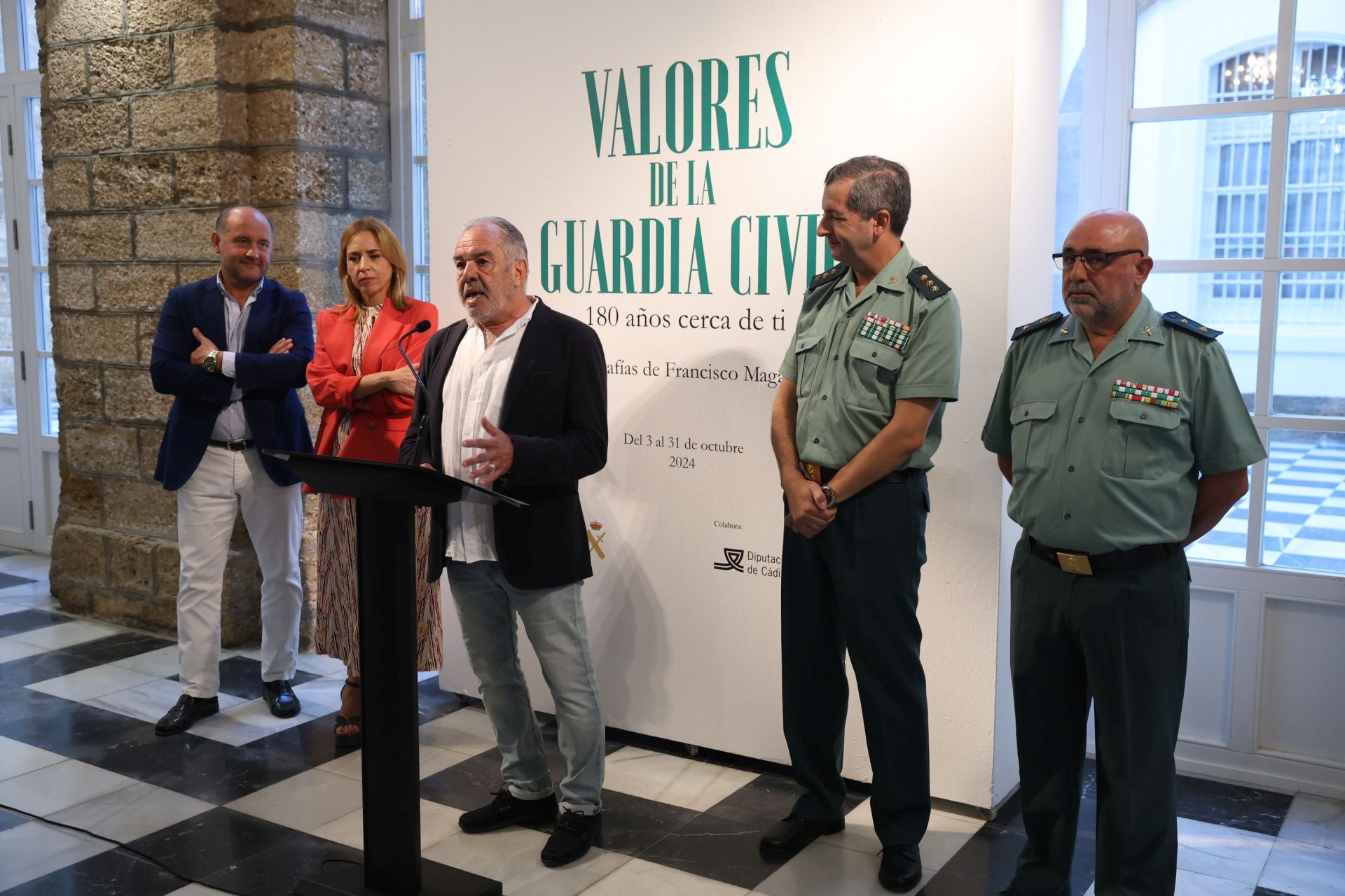 La exposición ‘Valores de la Guardia Civil. 180 años cerca de ti’, ya en Diputación de Cádiz