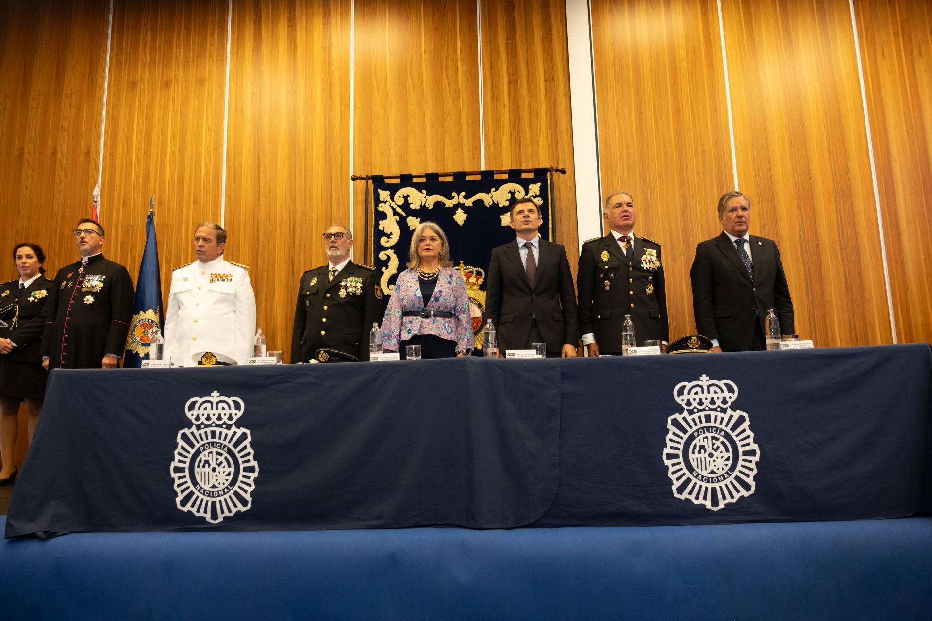 Fotos: Día de la Policía en Cádiz por los Santos Ángeles Custodios