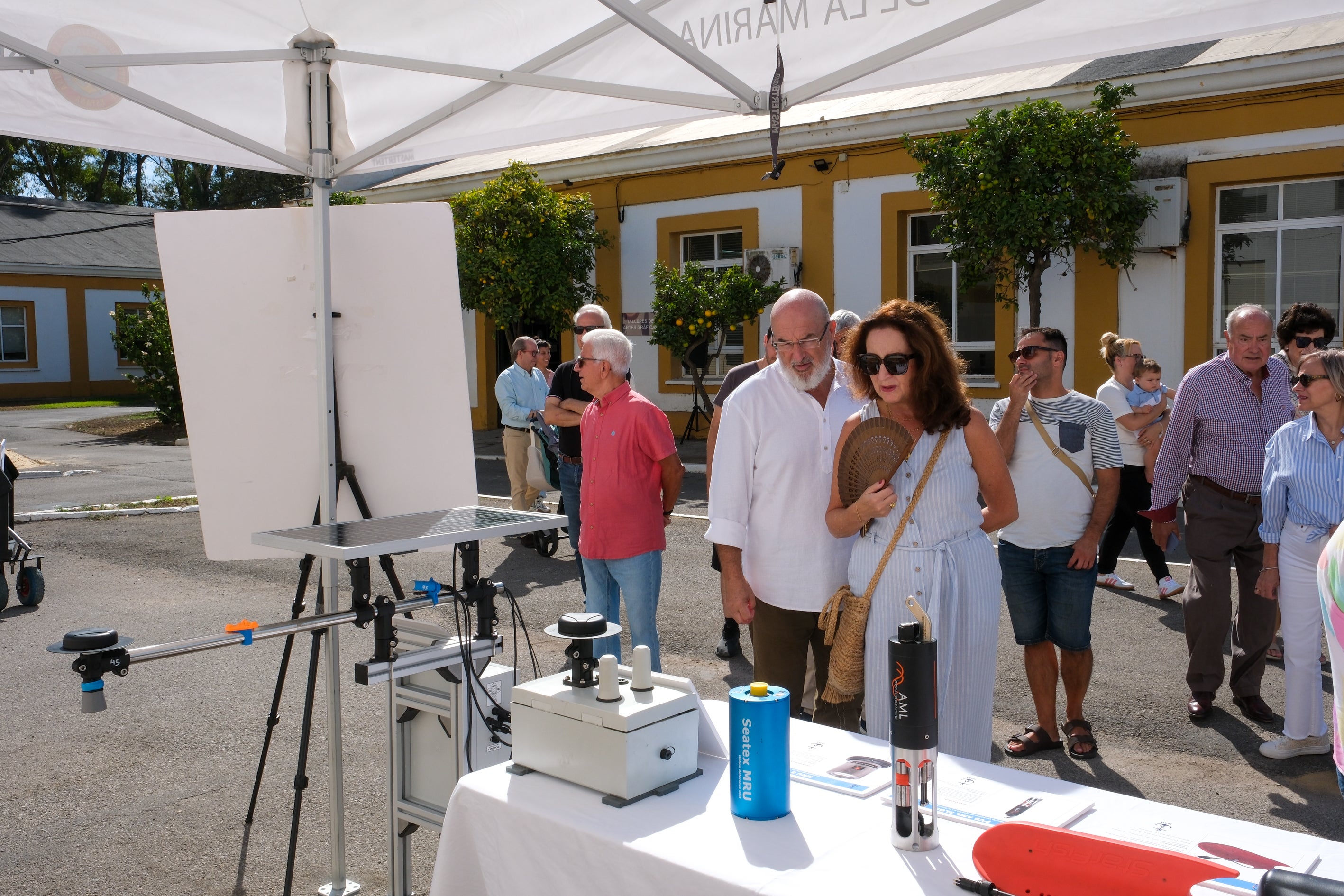 Fotos: Jornada de puertas abiertas en el Instituto Hidrográfico de la Marina de Cádiz