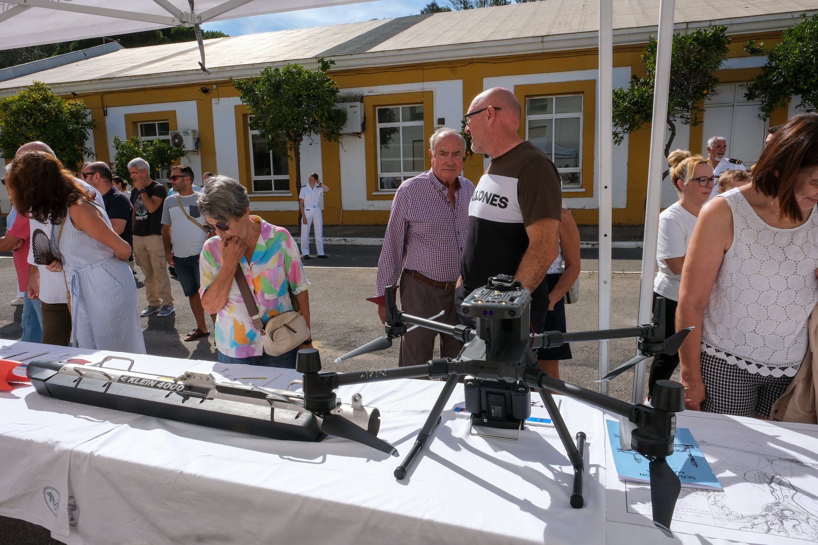 Fotos: Jornada de puertas abiertas en el Instituto Hidrográfico de la Marina de Cádiz