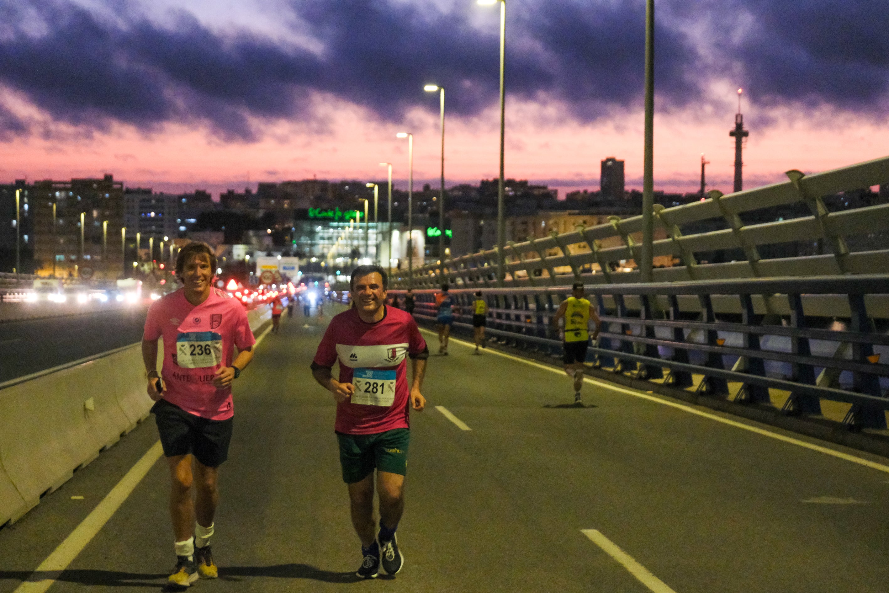 Fotos: IX Milla Verde Nocturna a beneficio de la Asociación de Down Cádiz
