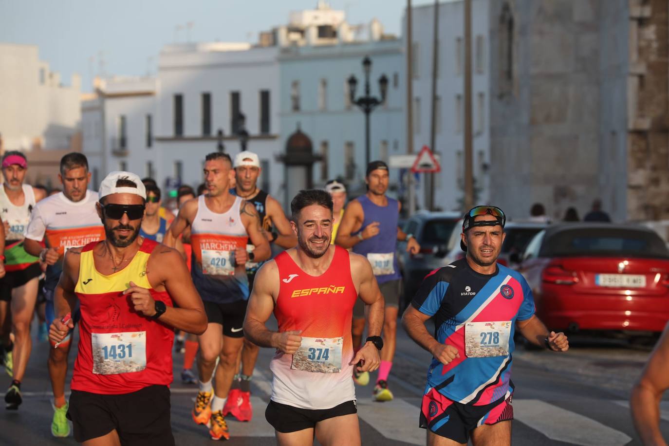 FOTOS: ¿Has estado en la Media Maratón Ciudad de Cádiz 2024? Búscate en la galería de imágenes