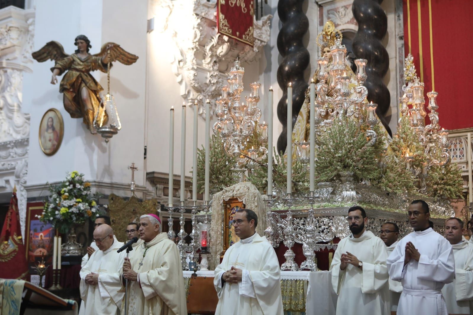 Así ha sido la función votiva a la Patrona de Cádiz en Santo Domingo