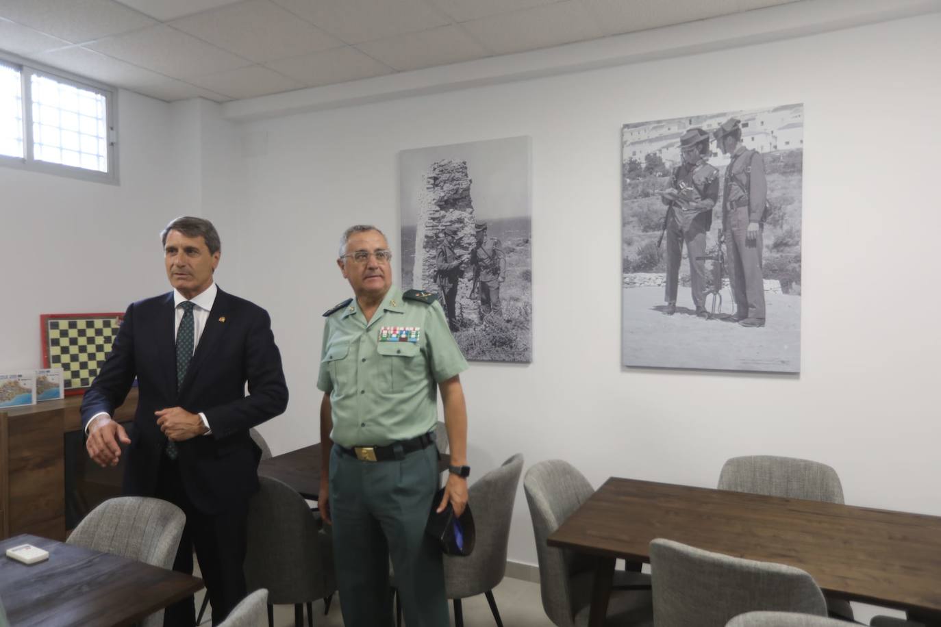 Fotos: Las imágenes de la inauguración de la Casa-Cuartel del Veterano de la Guardia Civil en Cádiz