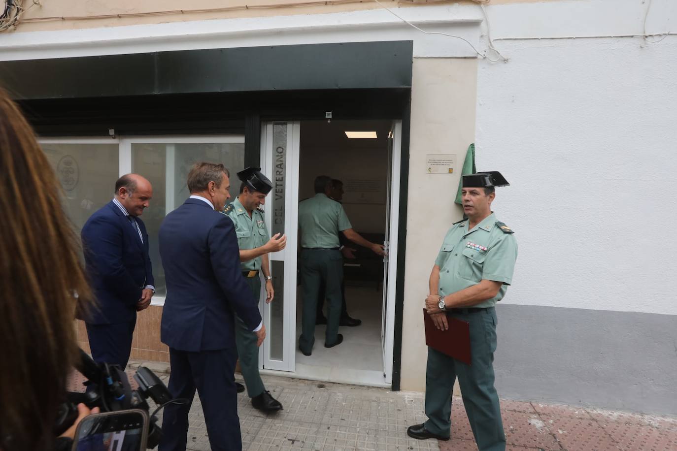 Fotos: Las imágenes de la inauguración de la Casa-Cuartel del Veterano de la Guardia Civil en Cádiz