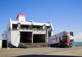 El Puerto de Cádiz proyecta sus fortalezas para el transporte hortofrutícola en Fruit Attraction 2024