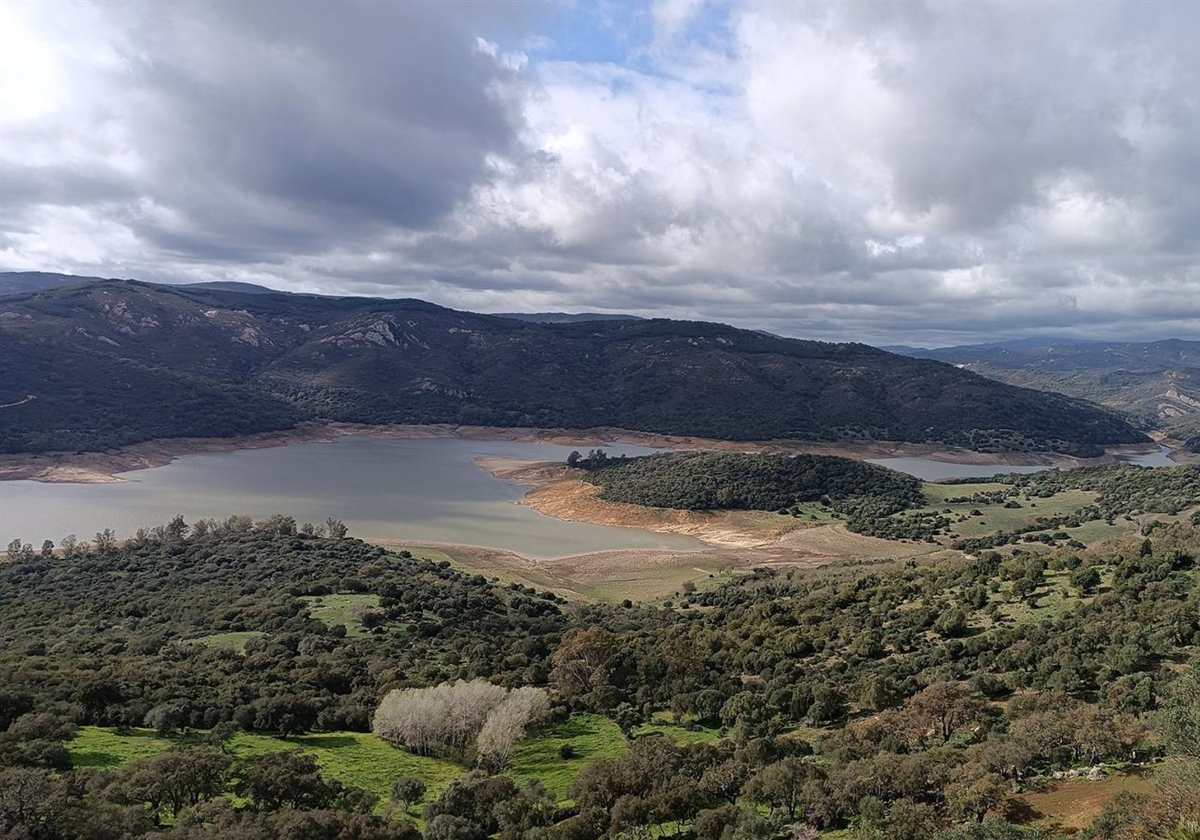 Imagen de archivo del embalse de Guadarranque