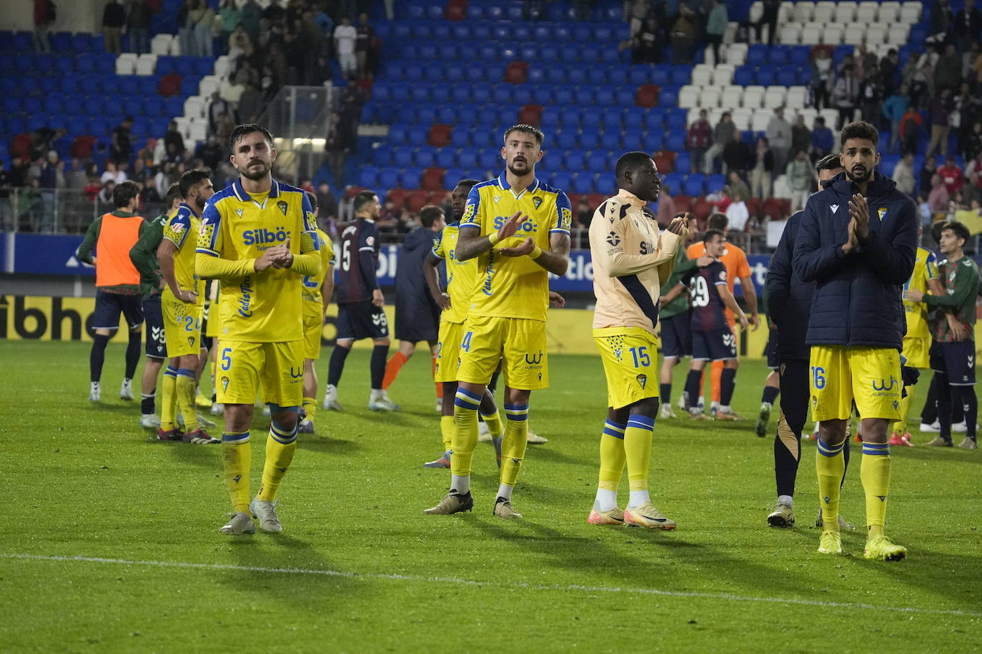 Fotos: Eibar - Cádiz en Ipurua