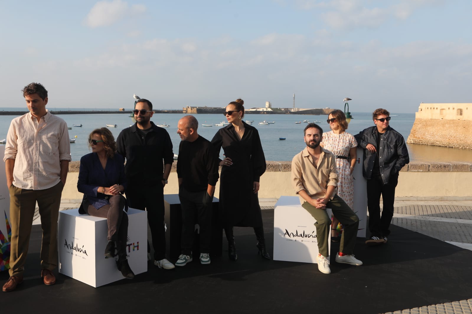 Las imágenes de María Adánez, Javier Gutiérrez, Leonor Watling y Carlos Scholz en la playa de La Caleta