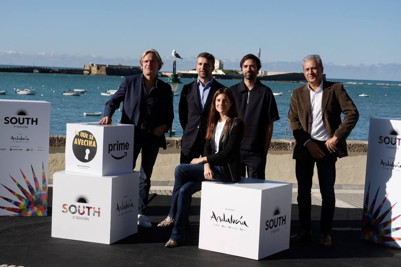 Fotos: rostros muy conocidos en el photocall en La Caleta de este domingo