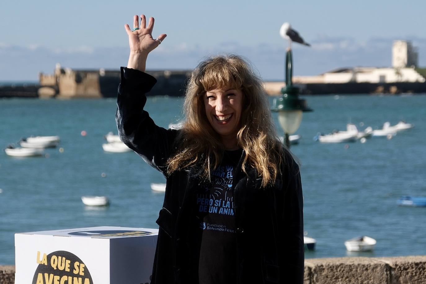 Fotos: rostros muy conocidos en el photocall en La Caleta de este domingo