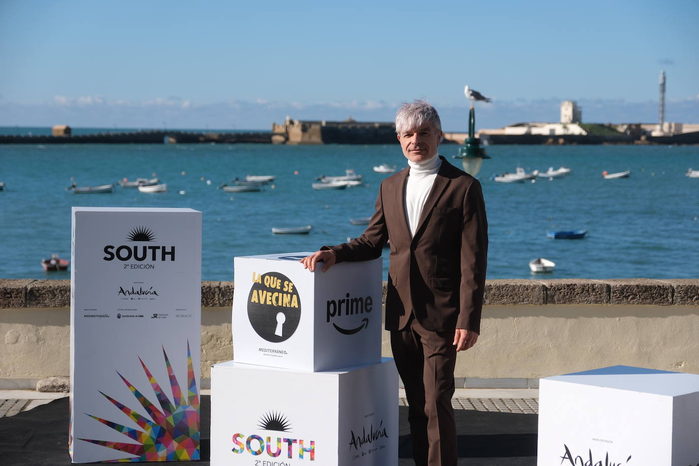 Fotos: rostros muy conocidos en el photocall en La Caleta de este domingo