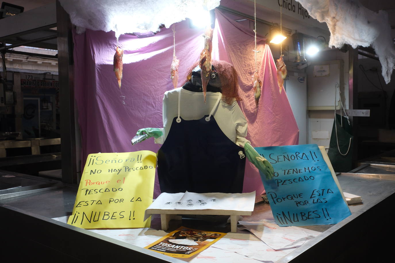 Fotos: El mercado central de Cádiz celebra la fiesta de Los Tosantos