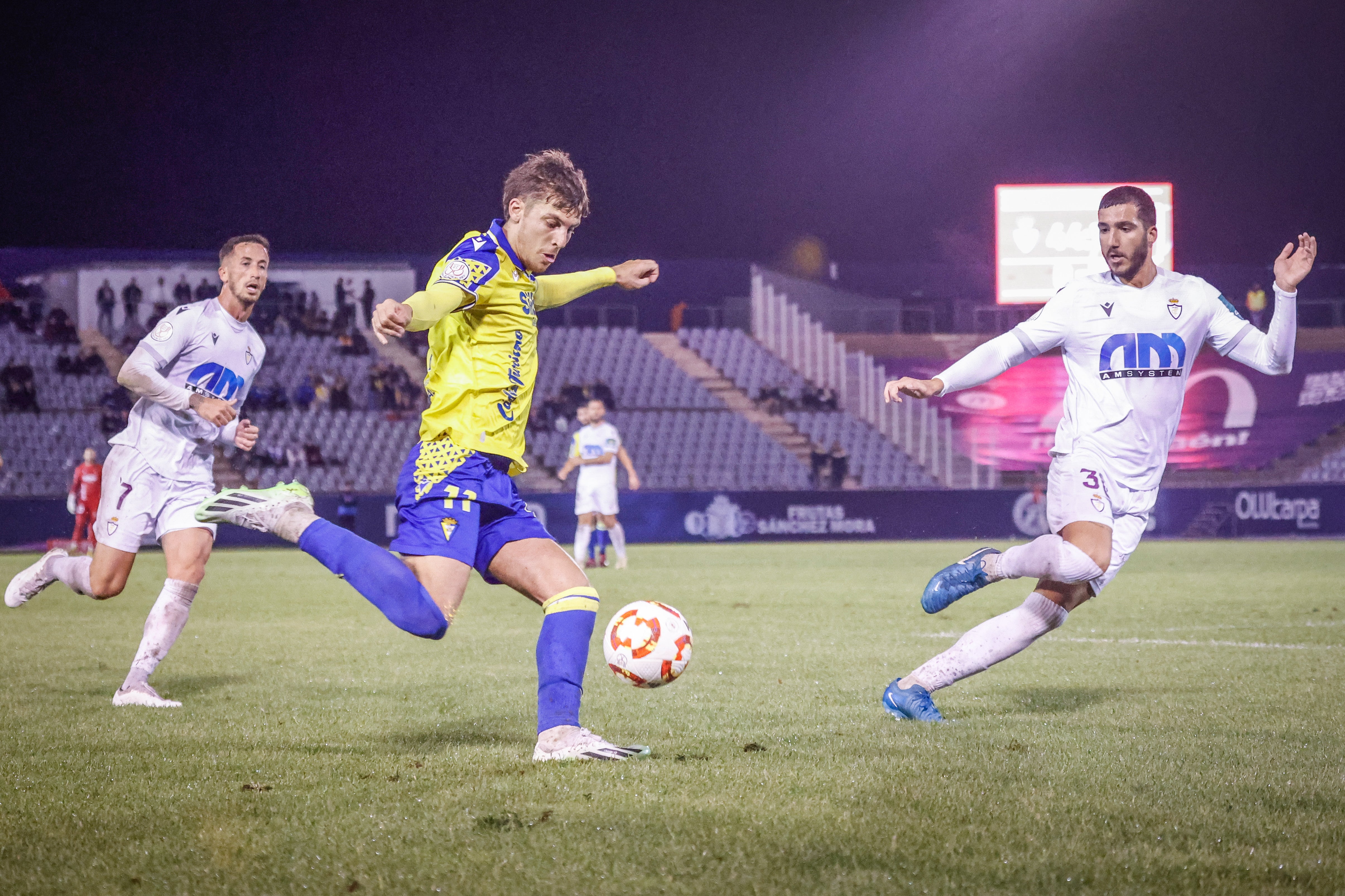 Fotos: Real Jaén - Cádiz en la Copa del Rey