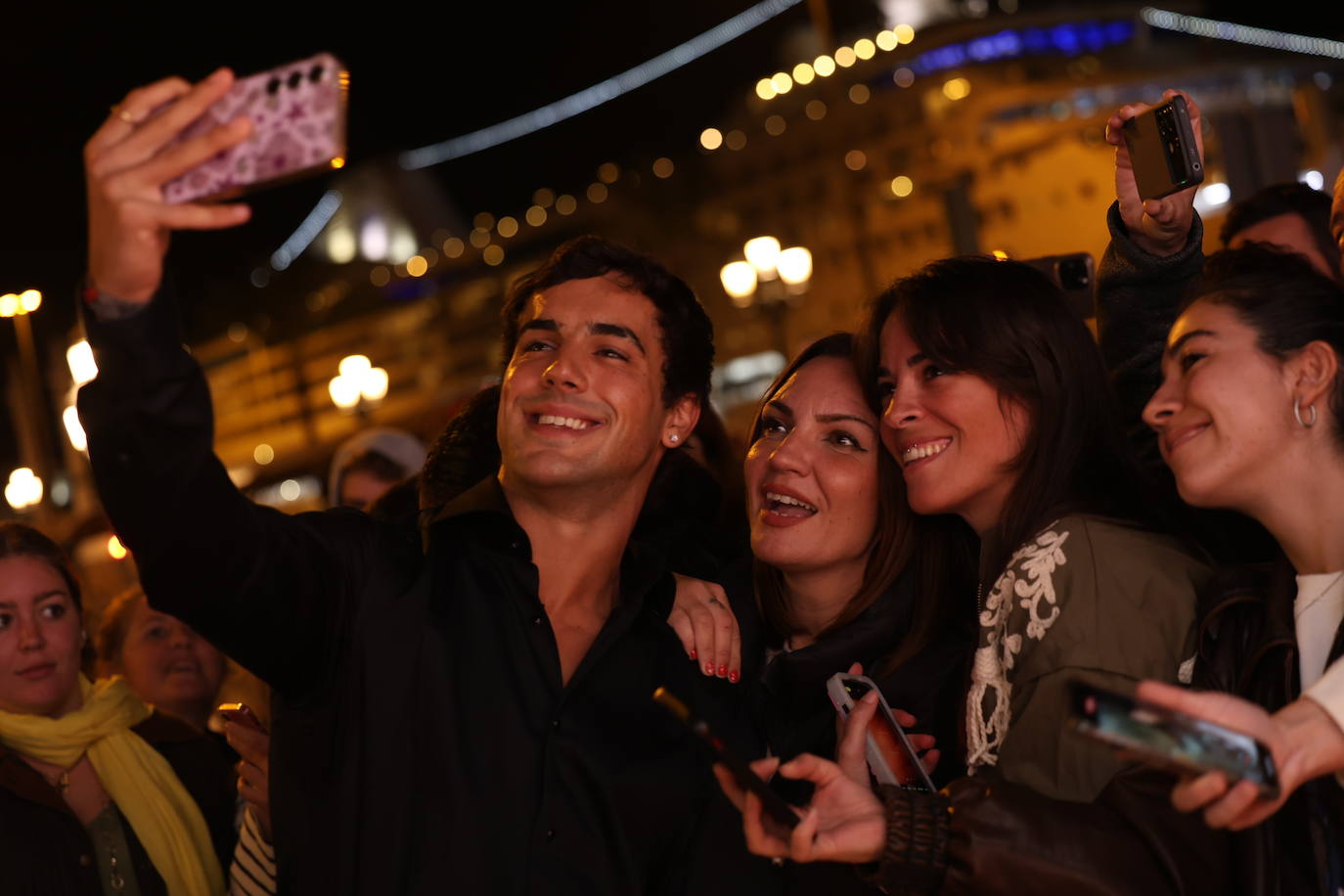 Fotos: La lluvia no ensombrece el ambiente del martes en la alfombra de estrellas del South en Cádiz