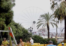 La instalación de la noria en Cádiz para esta Navidad está en el aire