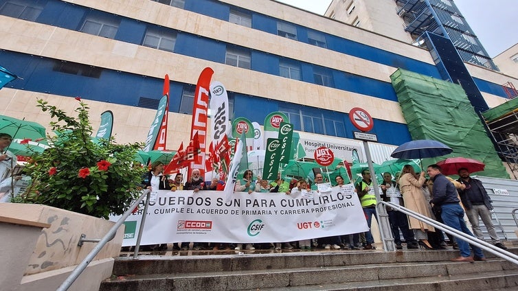 Una nueva concentración contra los recortes salariales y la falta de cumplimiento de los acuerdos, moviliza a miles de trabajadores del SAS