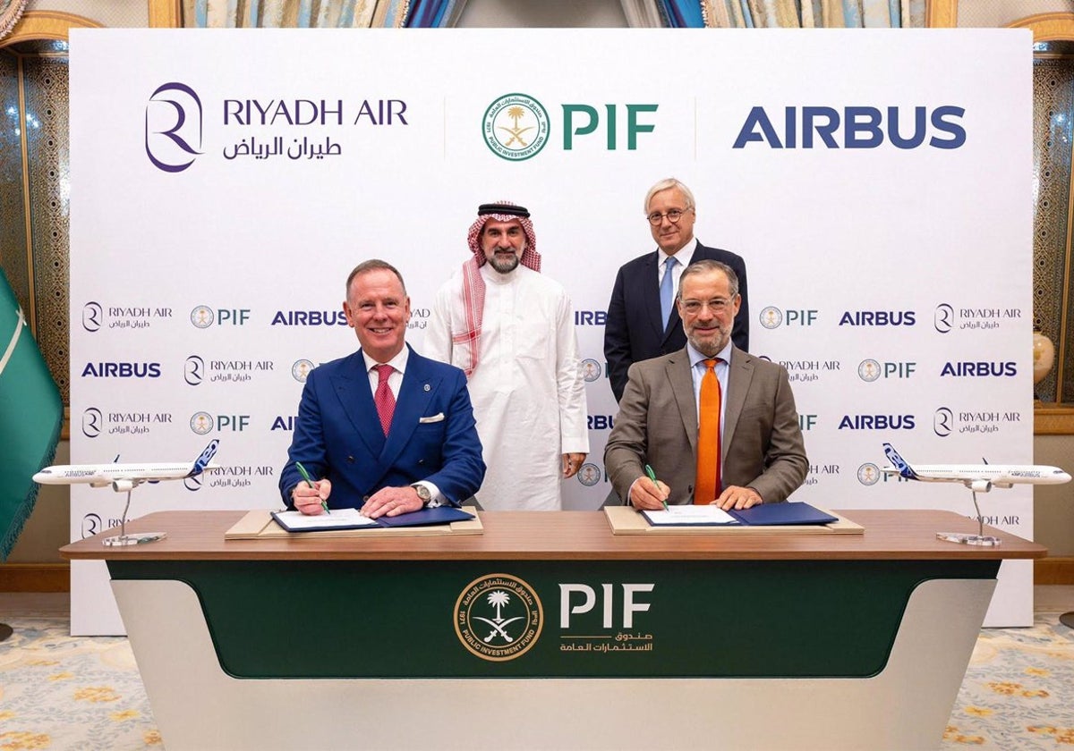 Firma en Riad del acuerdo de compra entre Airbus y la aerolínea saudí Riyadh Air