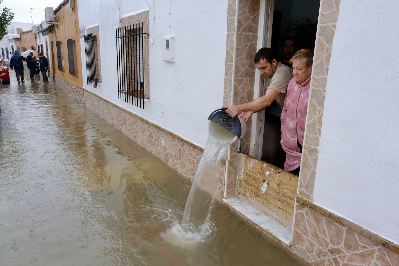 Fotos: La barriada del Buen Pastor en San Fernando anegada por las lluvias