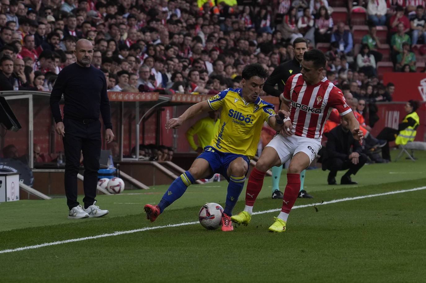 Fotos: Sporting de Gijón- Cádiz desde El Molinón