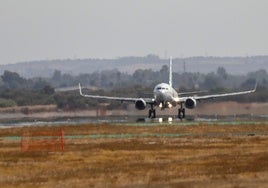 Un incidente en el aeropuerto de Sevilla obliga a desviar varios vuelos a Jerez