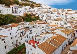 El curioso dato de Setenil de las Bodegas que pocos conocen: fue un pueblo 'malagueño'