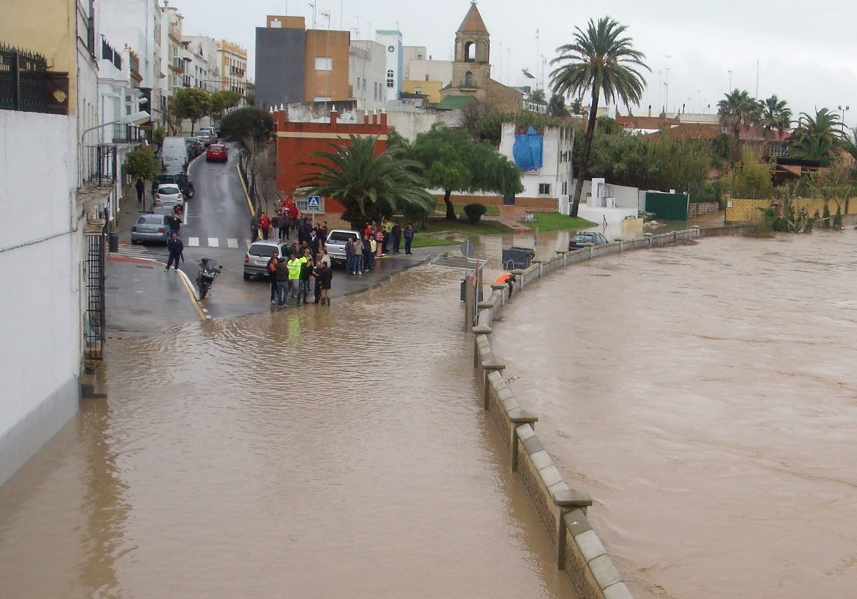 El plan para prevenir la gran amenaza de desborde del río Iro en Chiclana