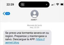 «Prepárese y manténgase a salvo»: la estafa que suplanta a la Aemet con una alerta de tormenta