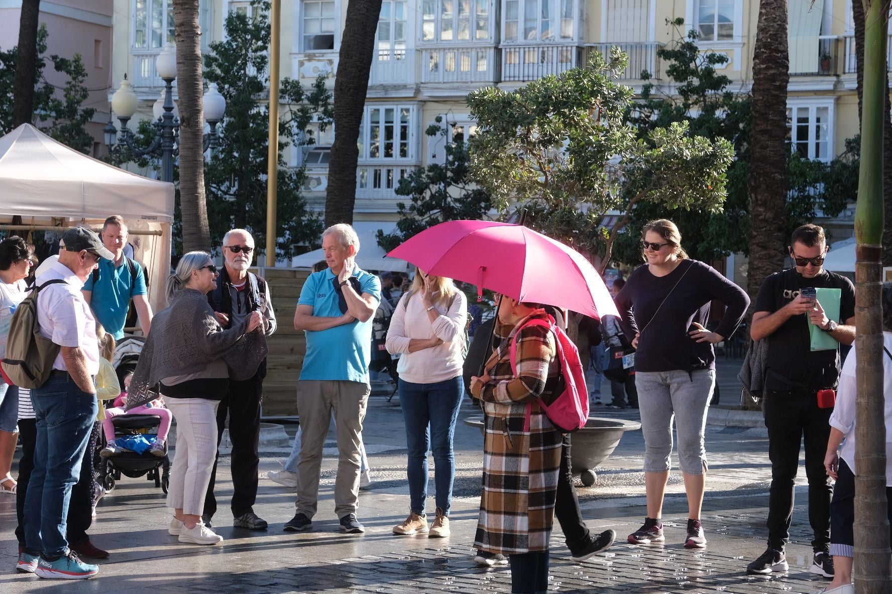 Fotos: Casi 8.000 cruceristas llegan al puerto de Cádiz