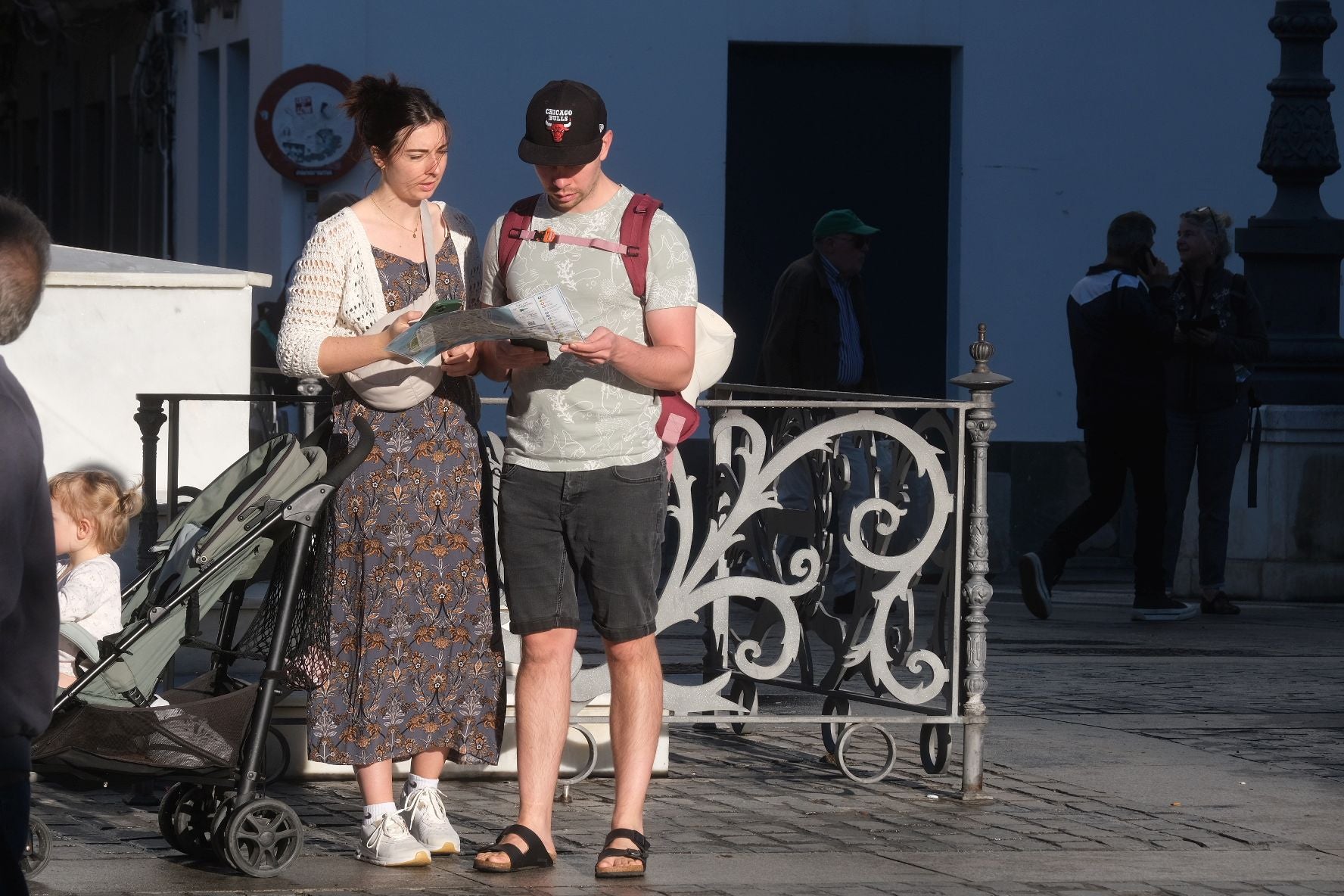 Fotos: Casi 8.000 cruceristas llegan al puerto de Cádiz