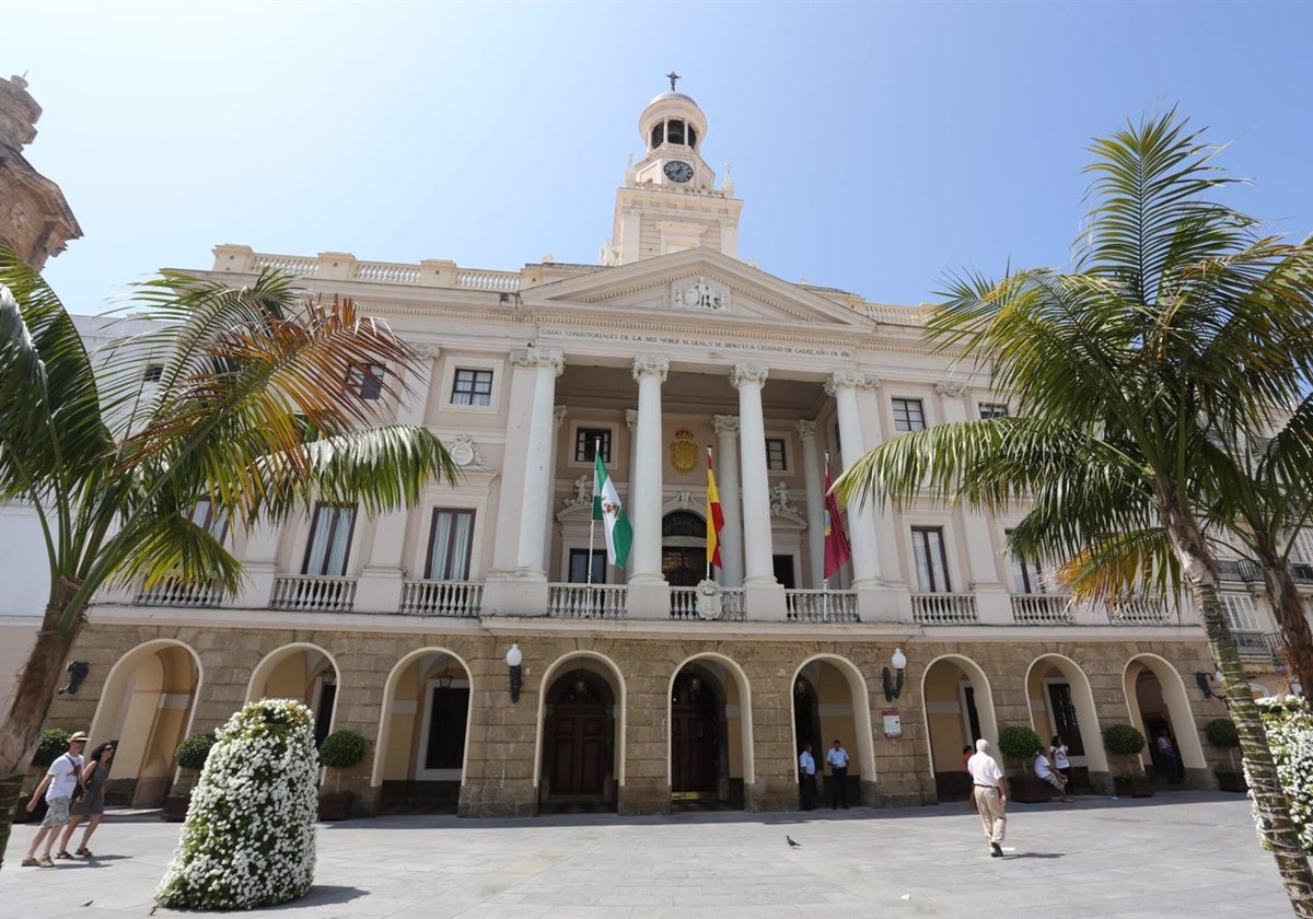 El Ayuntamiento de Cádiz, en la plaza San Juan de Dios.