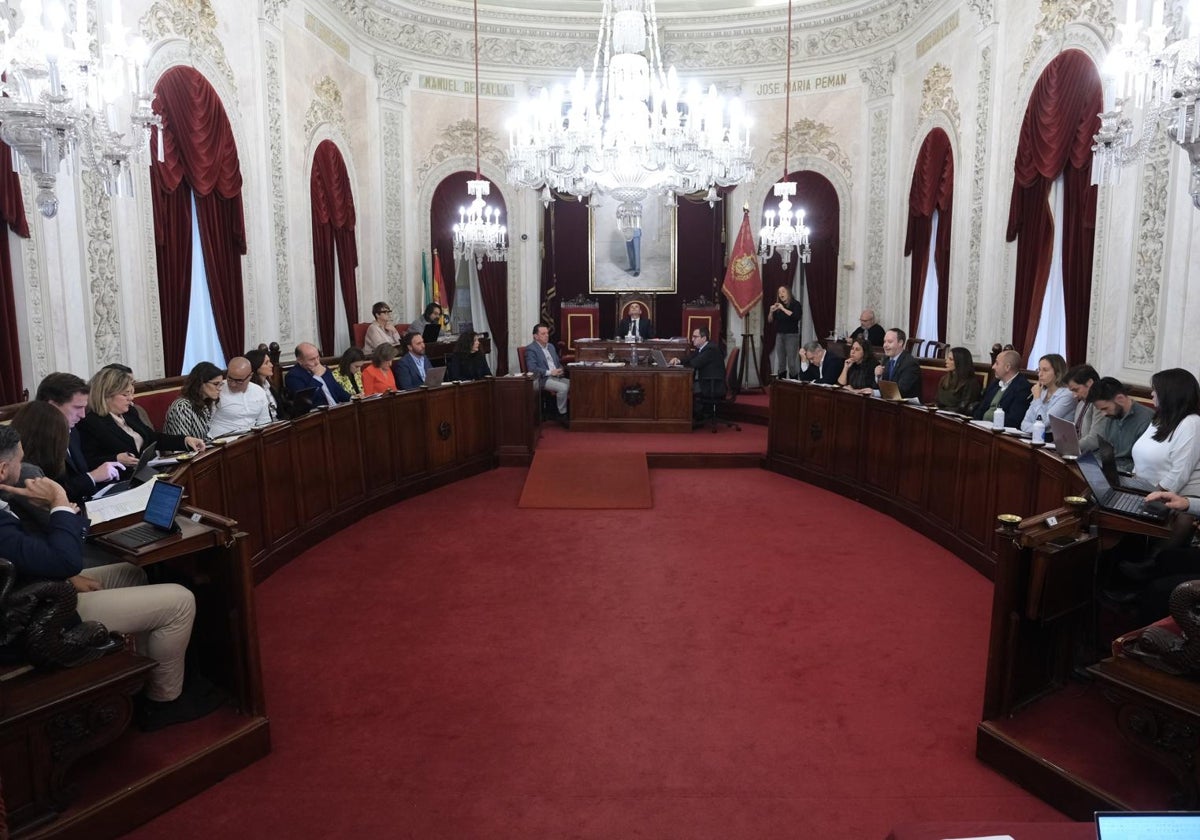 El Pleno del Ayuntamiento de Cádiz este jueves.