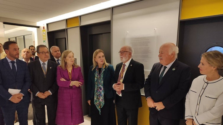 El Colegio de Médicos de Cádiz inaugura su nueva sede en el Edificio Glorieta