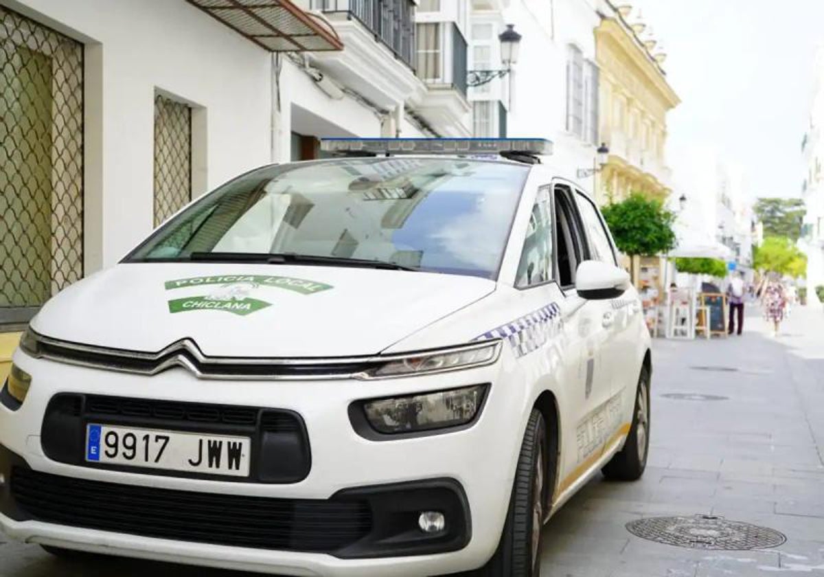 Imagen de archivo de un vehículo de la Policía Local de Chiclana